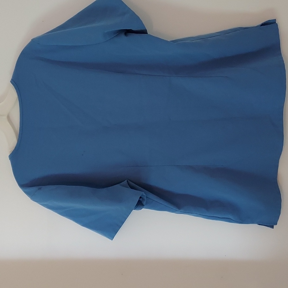 Bundle Of 2    Blue V-Neck Scrub Top - Picture 5 of 10